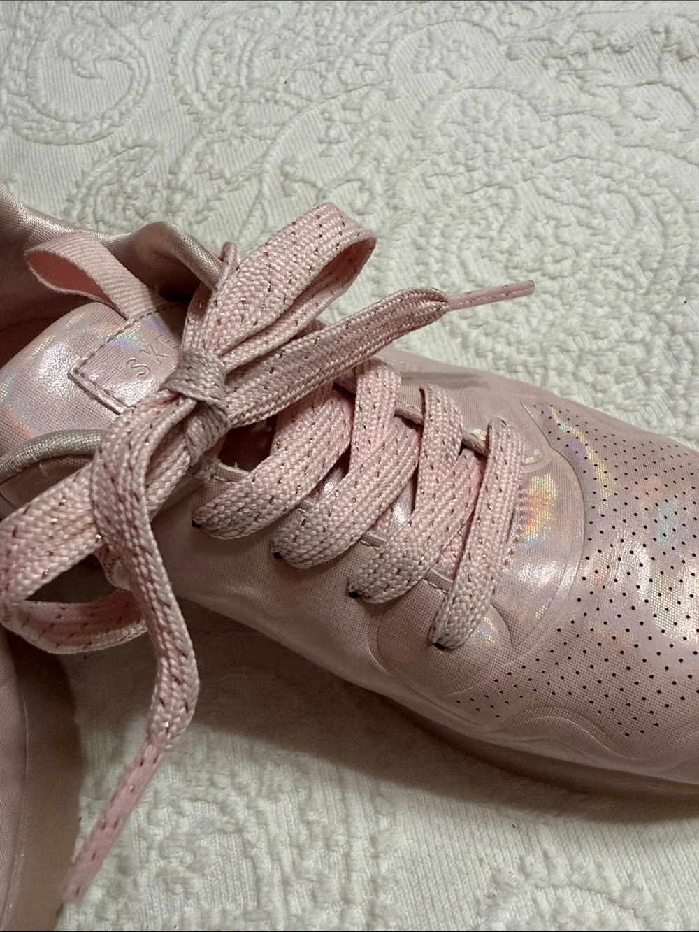 Skechers Kids Size 3 Youth Girls Pink Iridescent Chunky Sneakers